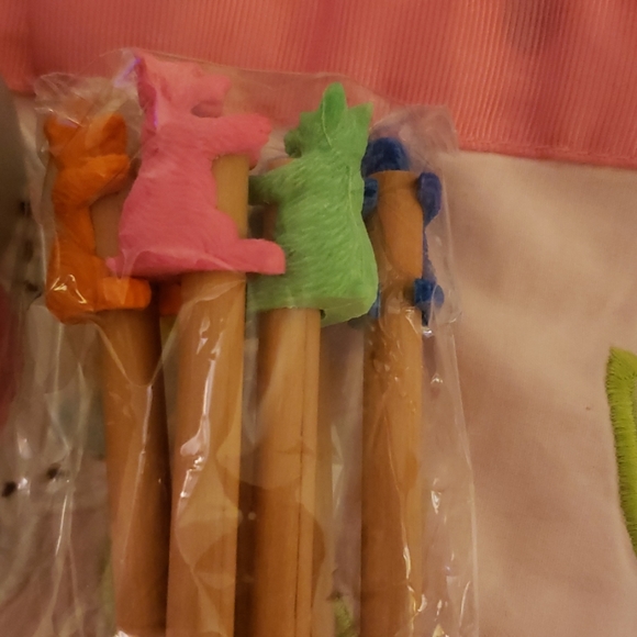 JUICY COUTURE  COLORED PENCILS - Picture 5 of 7